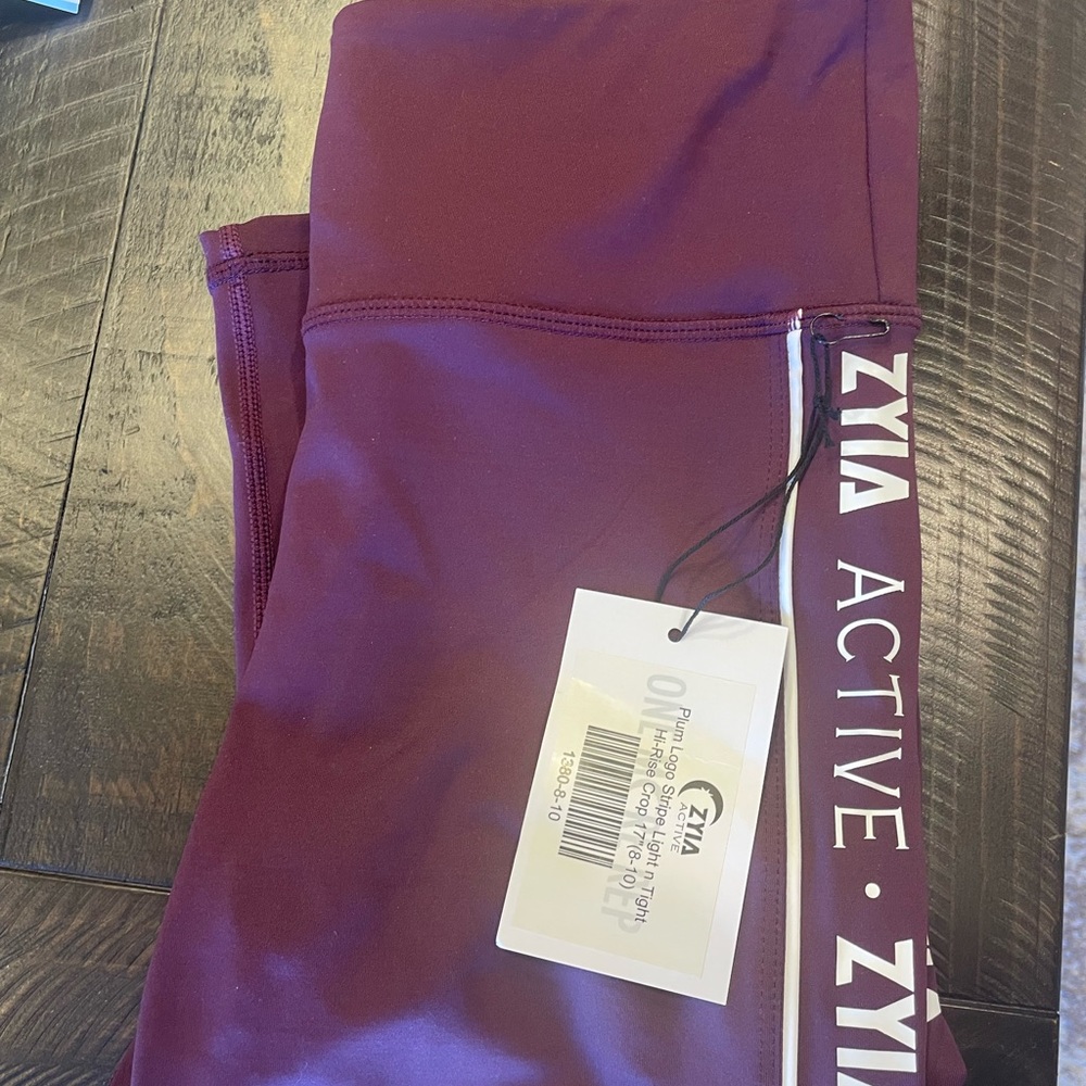 NWT Zyia 8-10 light n tight